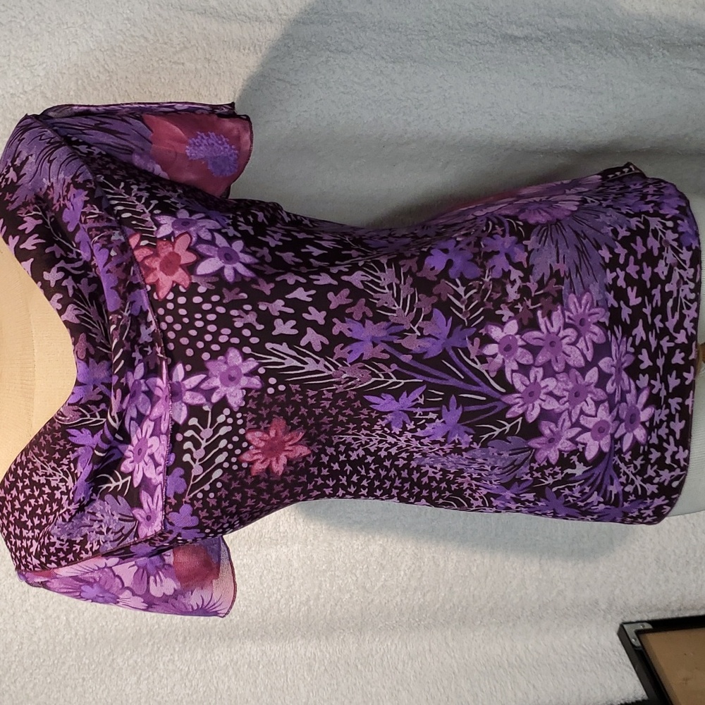 Studio 1 purple floral top!